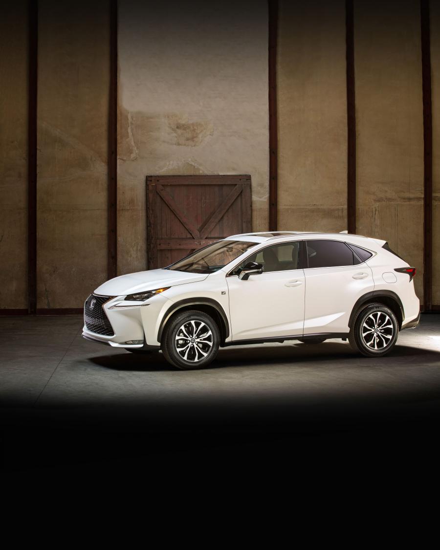  Lexus NX200t F-Sport 2014 года  (фото 4 из 84)